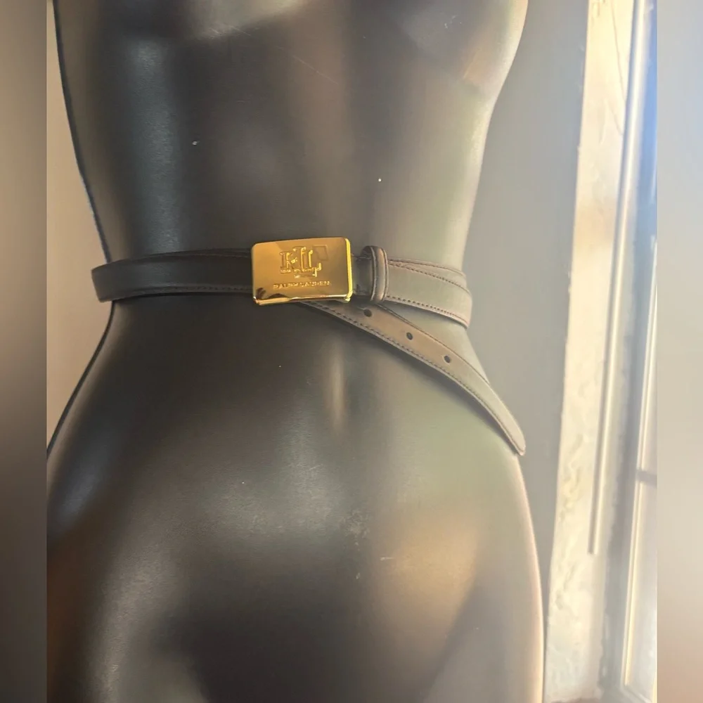 Lauren Ralph Lauren Black Leather Belt with Gold RL Plaque sz L 45” x 1/2” NWOT